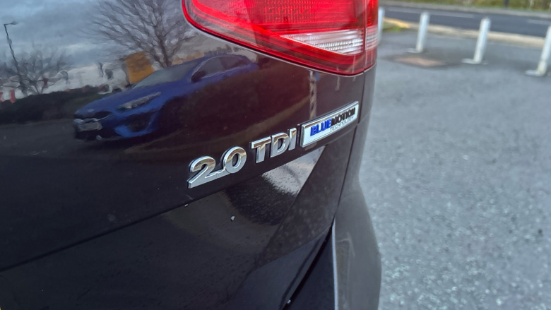 Volkswagen Passat 2.0 TDI R-Line 5dr DSG Diesel Estate